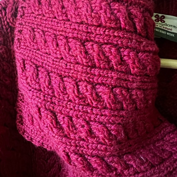 CARRAIG DONN Irish Merino Wool Cardigan Fisherman Sweater Cabled Aran Chunky S - Picture 5 of 8